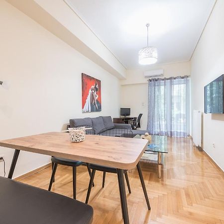 Elegant Home In Quiet Street By Cloudkeys Атина Екстериор снимка